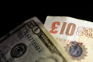 Sterling today: Pound slips against strong dollar as Fed tightening bets hold firm