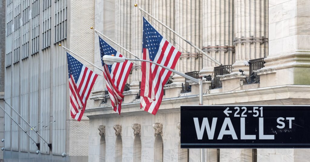 Wall St ends lower for the day and week as chip selloff broadens